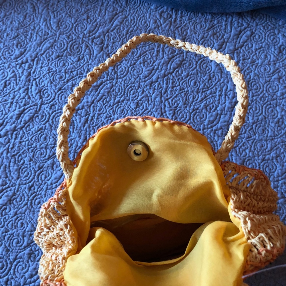Straw Flower Purse - Picture 2 of 2